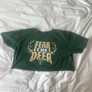 Milwaukee Bucks "Fear The Deer" Green Cutoff Cropped T-shirt Size XL